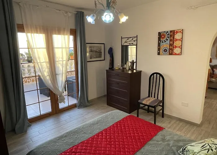 108 Parque Cristina, Ocean View, Heated Pool, Free Wi Fi Apartment