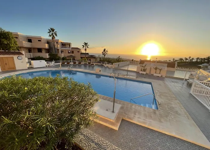 Apartment 108 Parque Cristina, Ocean View, Heated Pool, Free Wi Fi Costa Adeje (Tenerife)