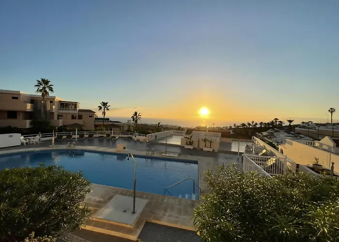 108 Parque Cristina, Ocean View, Heated Pool, Free Wi Fi Apartment