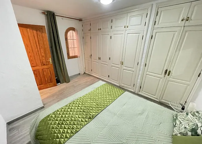 Appartement 108 Parque Cristina, Ocean View, Heated Pool, Free Wi Fi *