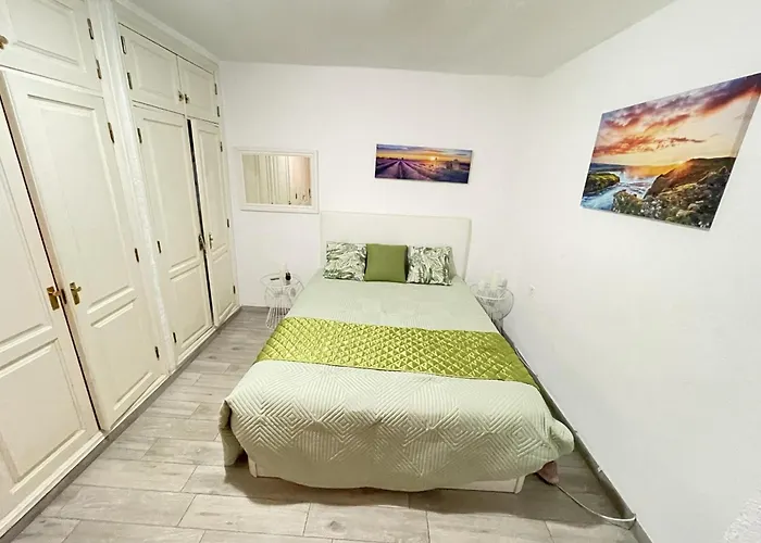 108 Parque Cristina, Ocean View, Heated Pool, Free Wi Fi Apartment