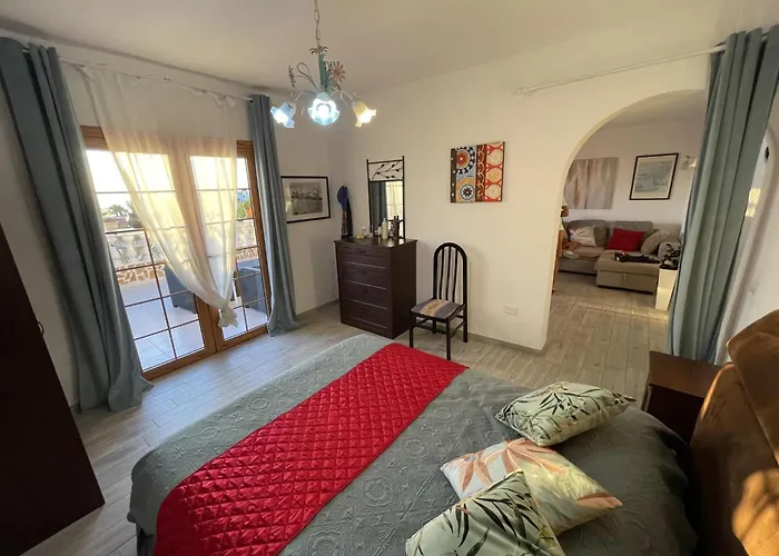 Apartment 108 Parque Cristina, Ocean View, Heated Pool, Free Wi Fi Costa Adeje (Tenerife)