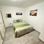 108 Parque Cristina, Ocean View, Heated Pool, Free Wi Fi דירה *
