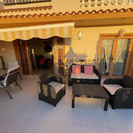 Апартаменты 108 Parque Cristina, Ocean View, Heated Pool, Free Wi Fi