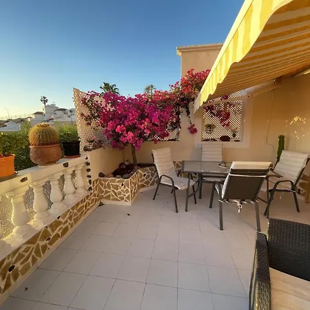 Appartement 108 Parque Cristina, Ocean View, Heated Pool, Free Wi Fi